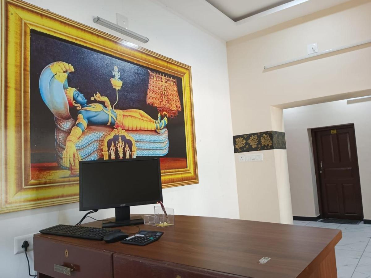 Sri Padmanabha Tourist Home Thiruvananthapuram Luaran gambar